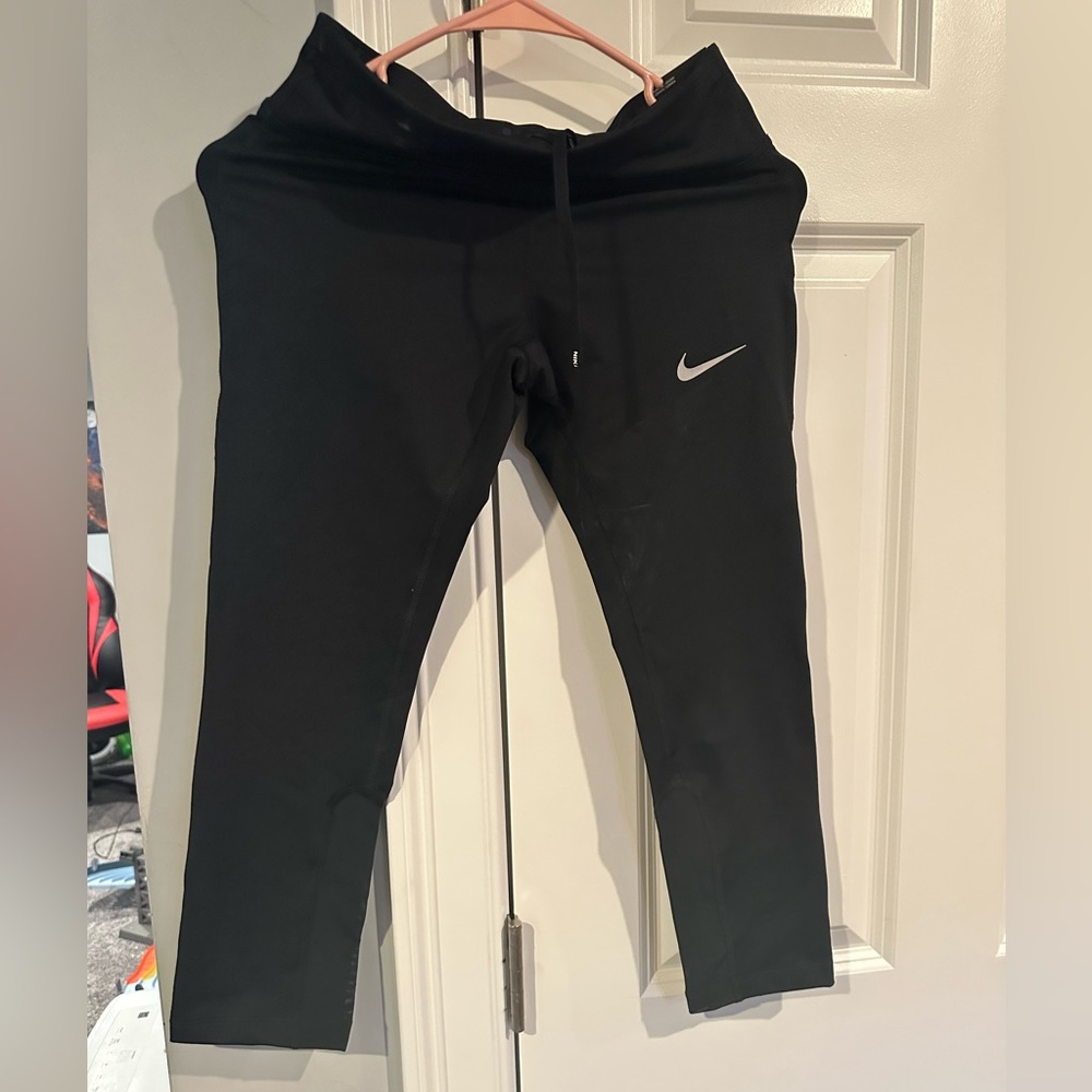 Nike capri leggings